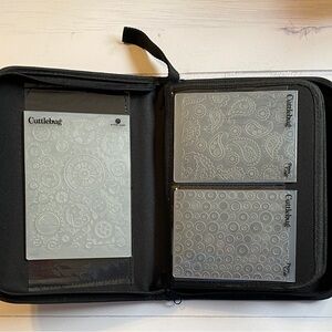 Embossing Folder Set w/ Black Storage Case – Sizzix, Cuttlebug & Tim Holtz